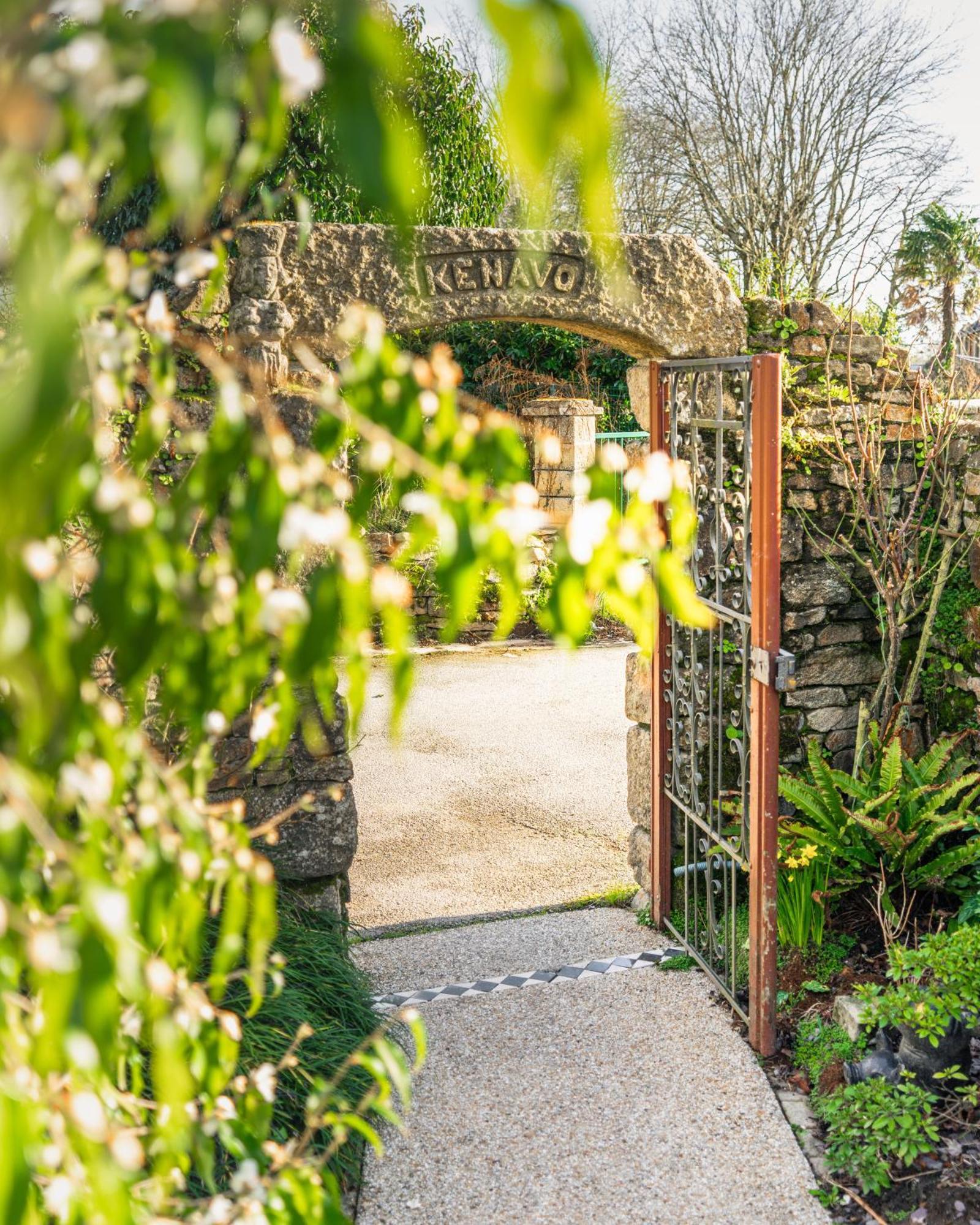 Logis L'Auberge - Maison Glenn Anna Saint Anne-dʼAuray 외부 사진